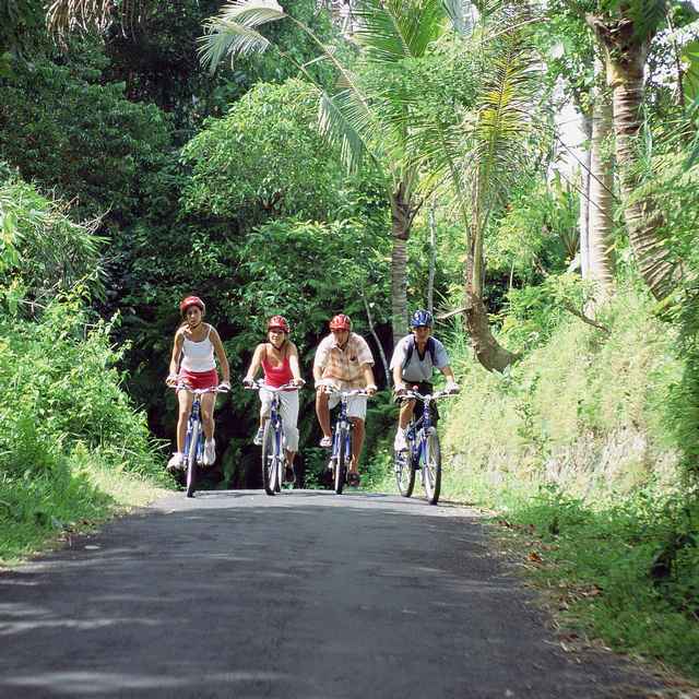Voyage à Bali en famille - Balade à vélo