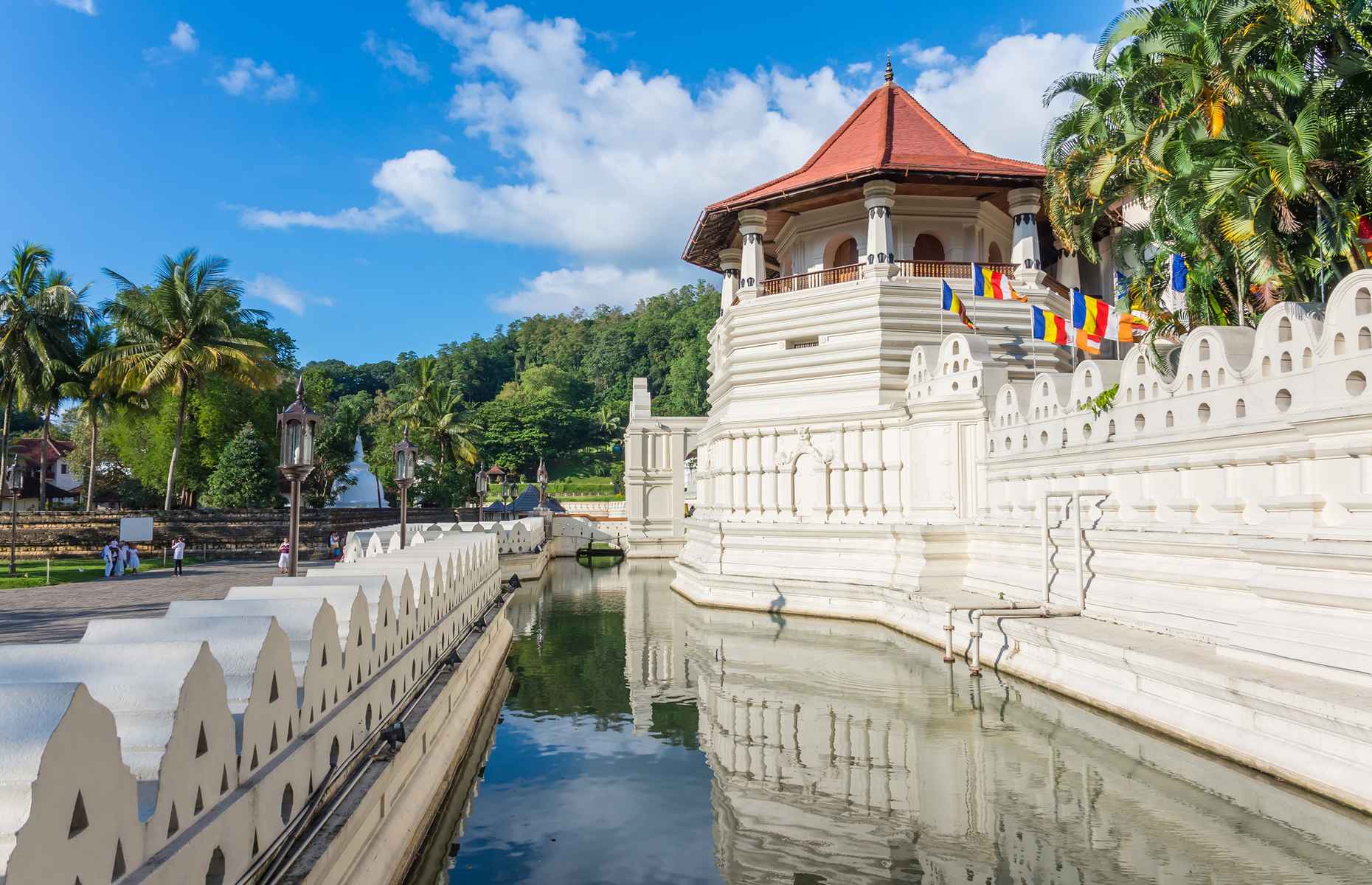 Temple De La Dent Kandy Temple Of The Tooth DDVLNE